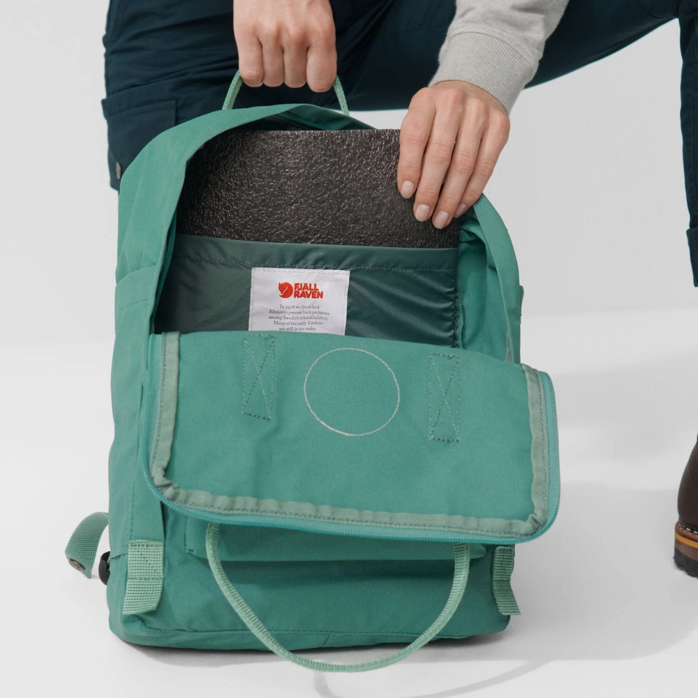 Load image into Gallery viewer, FJALLRAVEN Kanken Day Backpack - Foliage Green