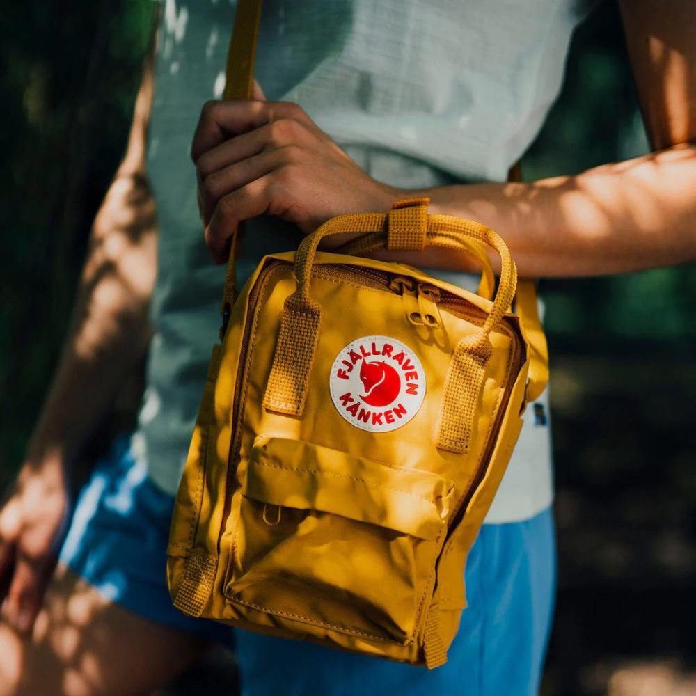 Load image into Gallery viewer, FJALLRAVEN Kanken Sling Carry Bag - Fog