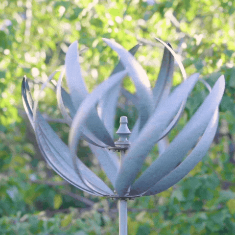 Load image into Gallery viewer, MARTHA'S VINEYARD Wind Spinner - Lotus Champagne