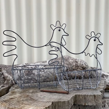 Load image into Gallery viewer, MARTHA&#39;S VINEYARD Chicken Basket - Small