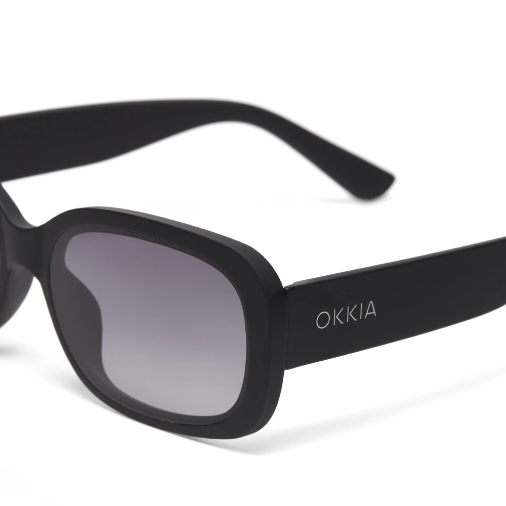 Load image into Gallery viewer, OKKIA Chiara Adult Sunglasses - Black