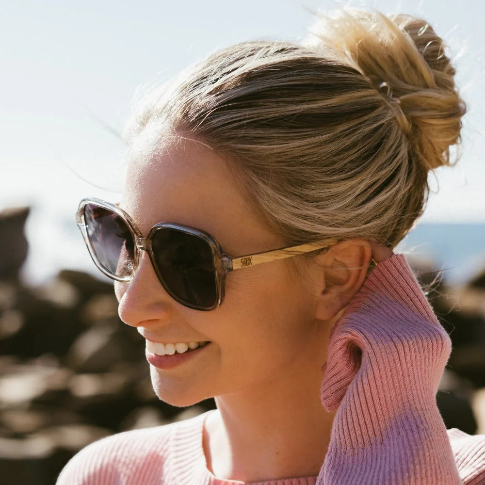 Load image into Gallery viewer, SOEK Adult Polarised Sunglasses - Scarlett Grey Mist