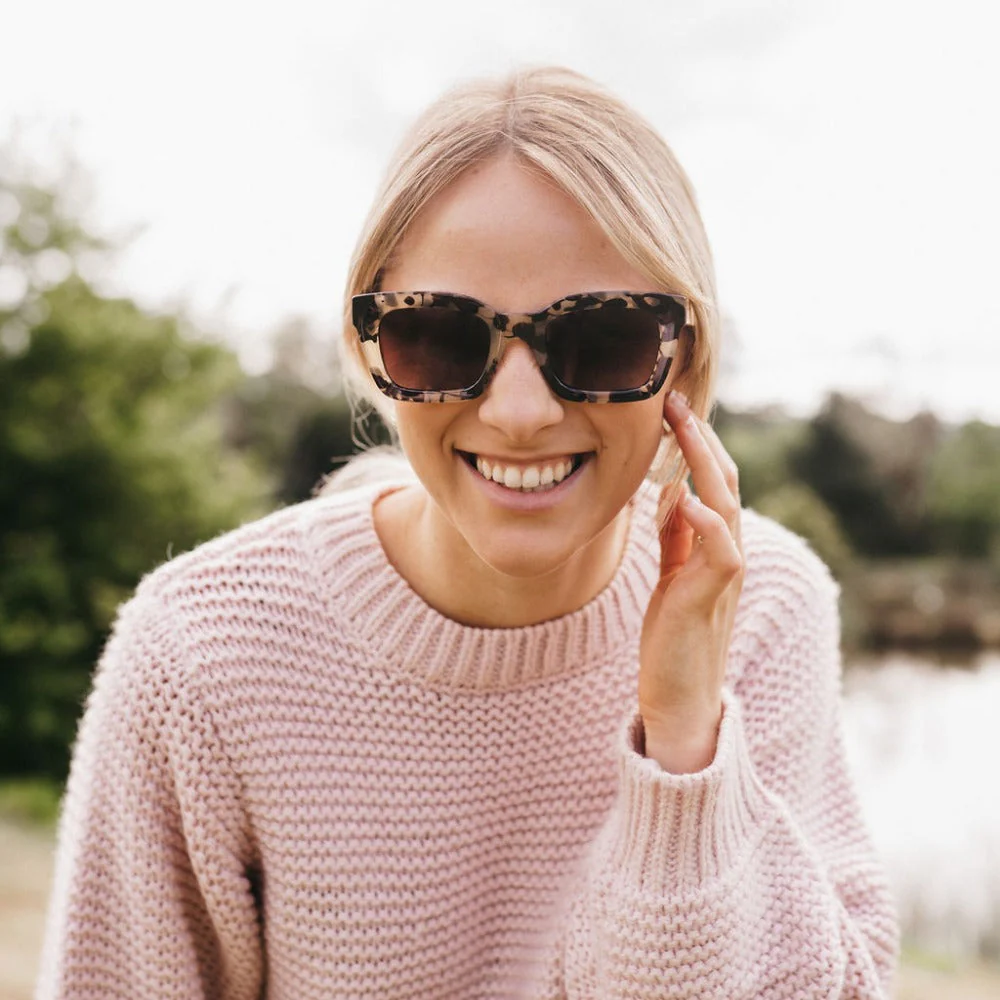 Load image into Gallery viewer, SOEK Adult Polarised Sunglasses - Zahra Opal Tortoise