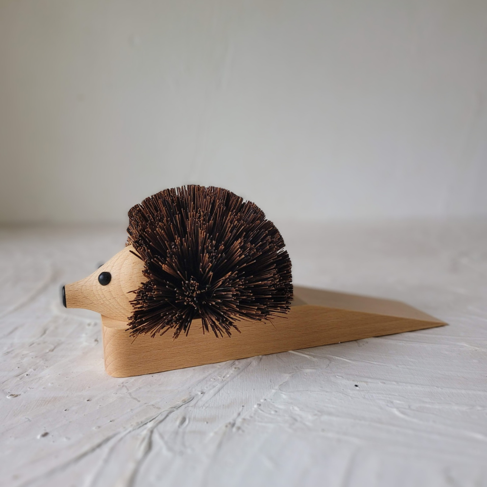 Load image into Gallery viewer, MARTHA'S VINEYARD Hedgehog Door Wedge
