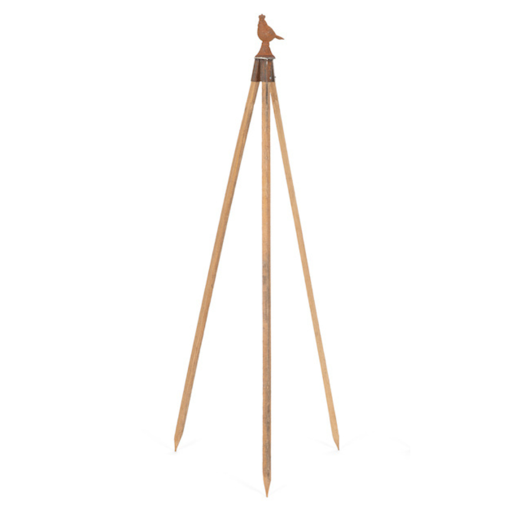 Load image into Gallery viewer, MARTHA'S VINEYARD Garden Stake Topper Rust Finish - Queen Sparrow