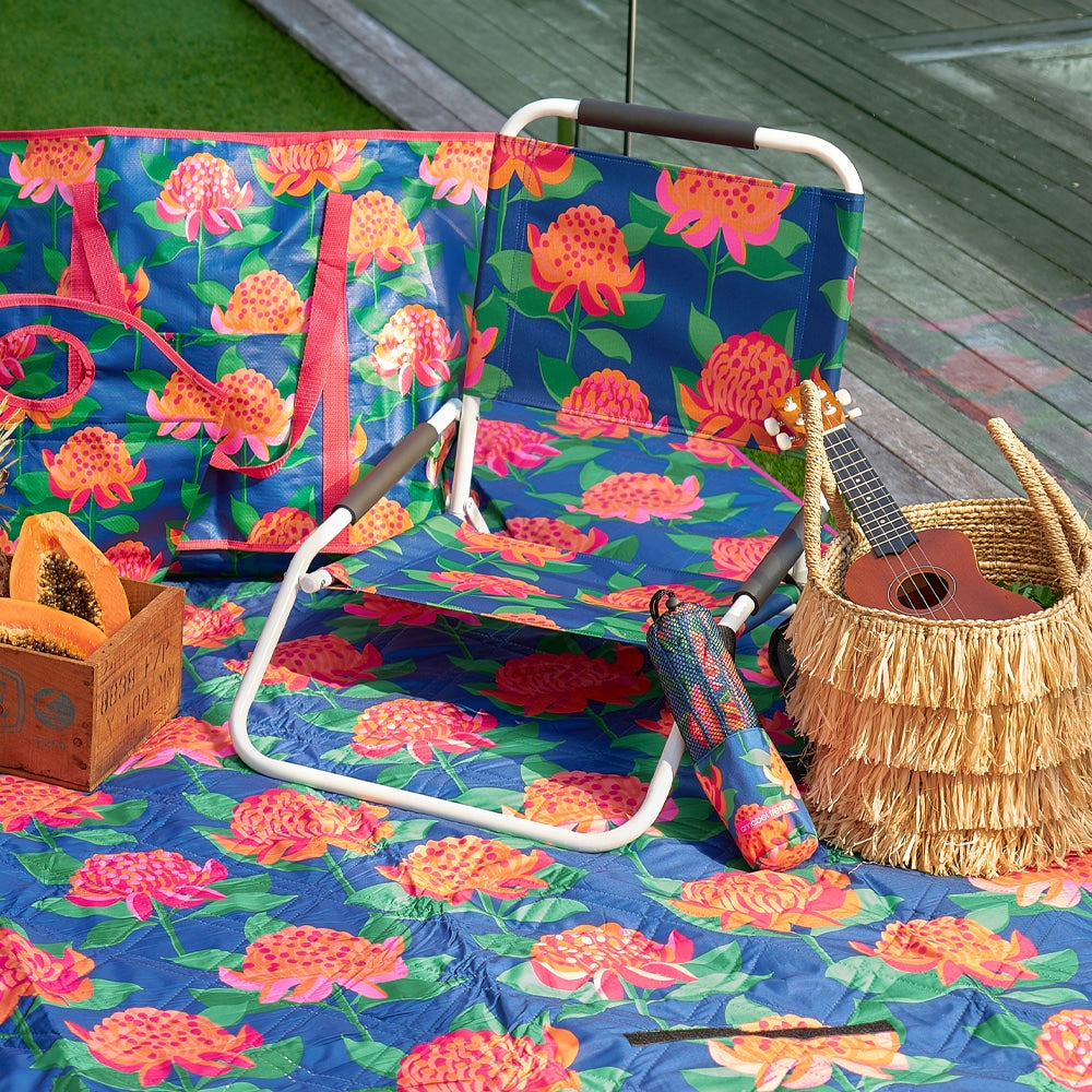 Load image into Gallery viewer, ANNABEL TRENDS Beach Chair - Bright Waratah