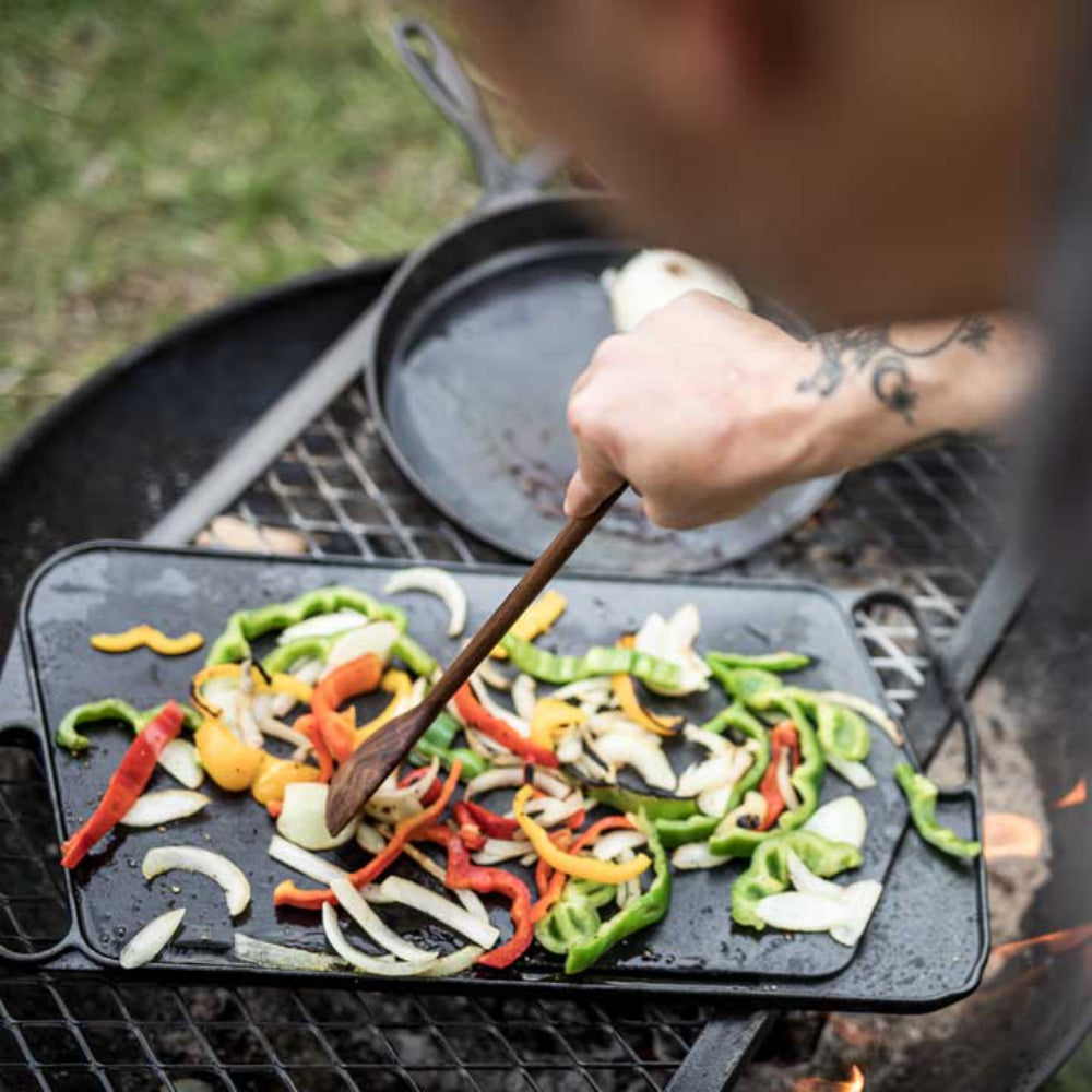 Load image into Gallery viewer, BAREBONES Cast Iron Griddle