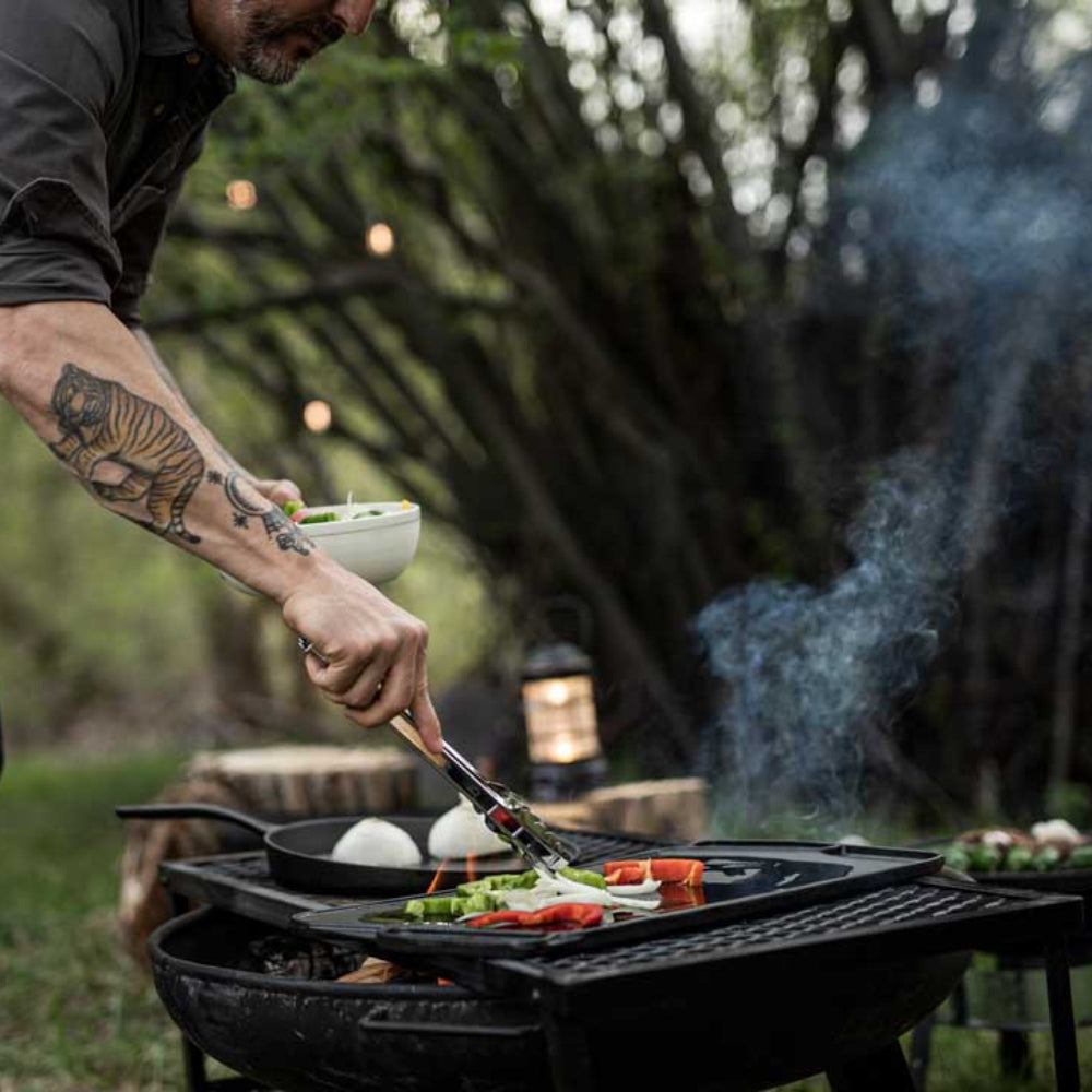 Load image into Gallery viewer, BAREBONES Cast Iron Griddle