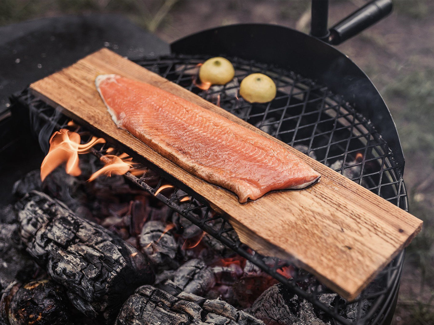 Load image into Gallery viewer, BAREBONES Cowboy Fire Pit Grill Grate 23"