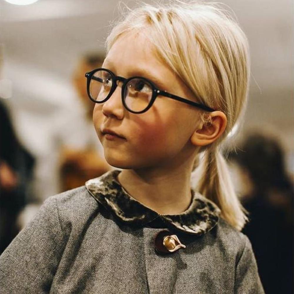 Load image into Gallery viewer, IZIPIZI PARIS SCREEN Glasses Junior Kids STYLE #D - Black (3-10 YEARS) **CLEARANCE**