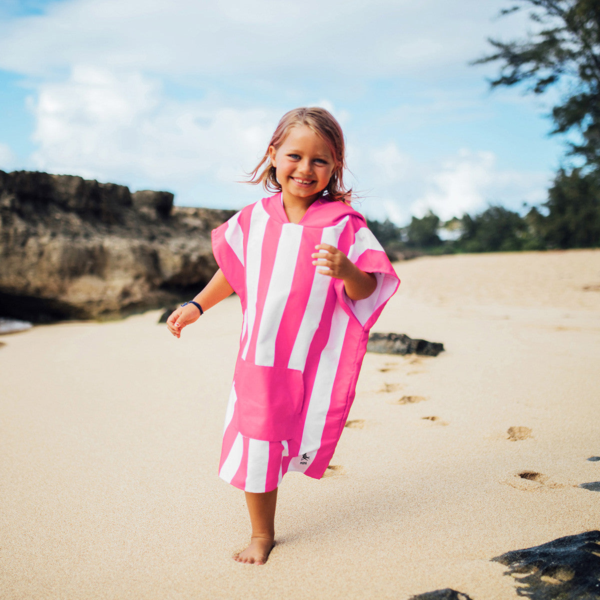 Load image into Gallery viewer, DOCK & BAY Quick-dry Kids Poncho Hooded Towel 100% Recycled Mini Cabana - Phi Phi Pink