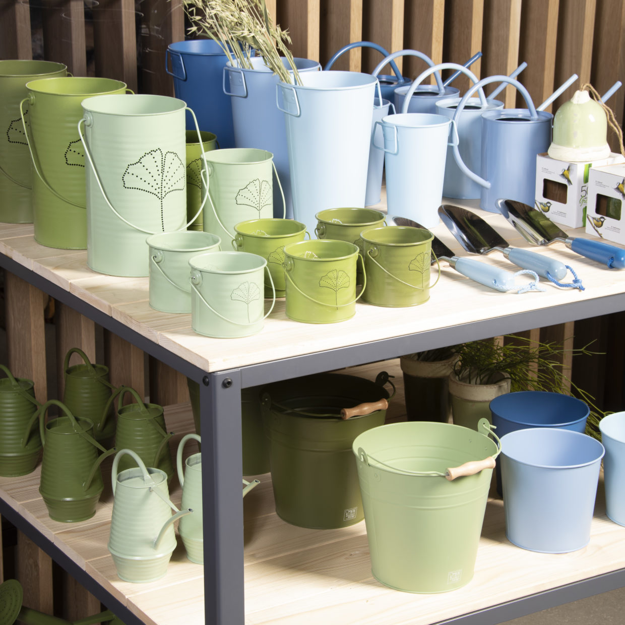Load image into Gallery viewer, ESSCHERT DESIGN 'Blue Shades' Indoor Watering Can - Sky Blue