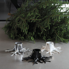 Load image into Gallery viewer, GARDEN GLORY Christmas Tree Stand &quot; The Root&quot; - Matte Black