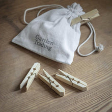 Load image into Gallery viewer, GARDEN TRADING Bamboo Pegs in a Bag