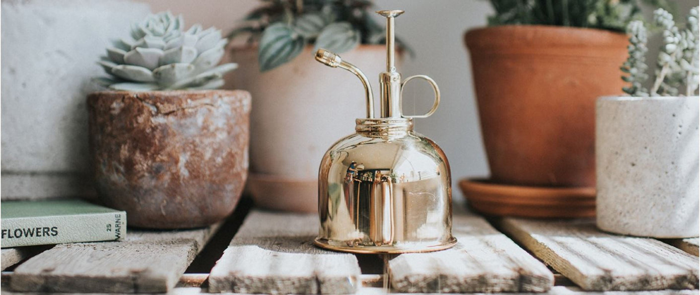 Load image into Gallery viewer, HAWS 'The Smethwick Spritzer' Half Pint Plant Mist Sprayer - Brass