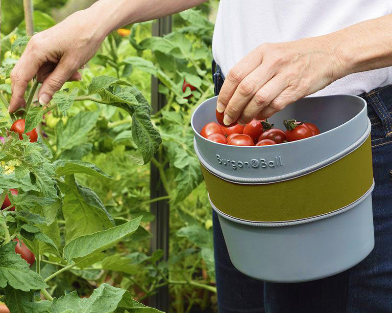 Load image into Gallery viewer, BURGON & BALL Gardening Hip Trug Large - Poppy