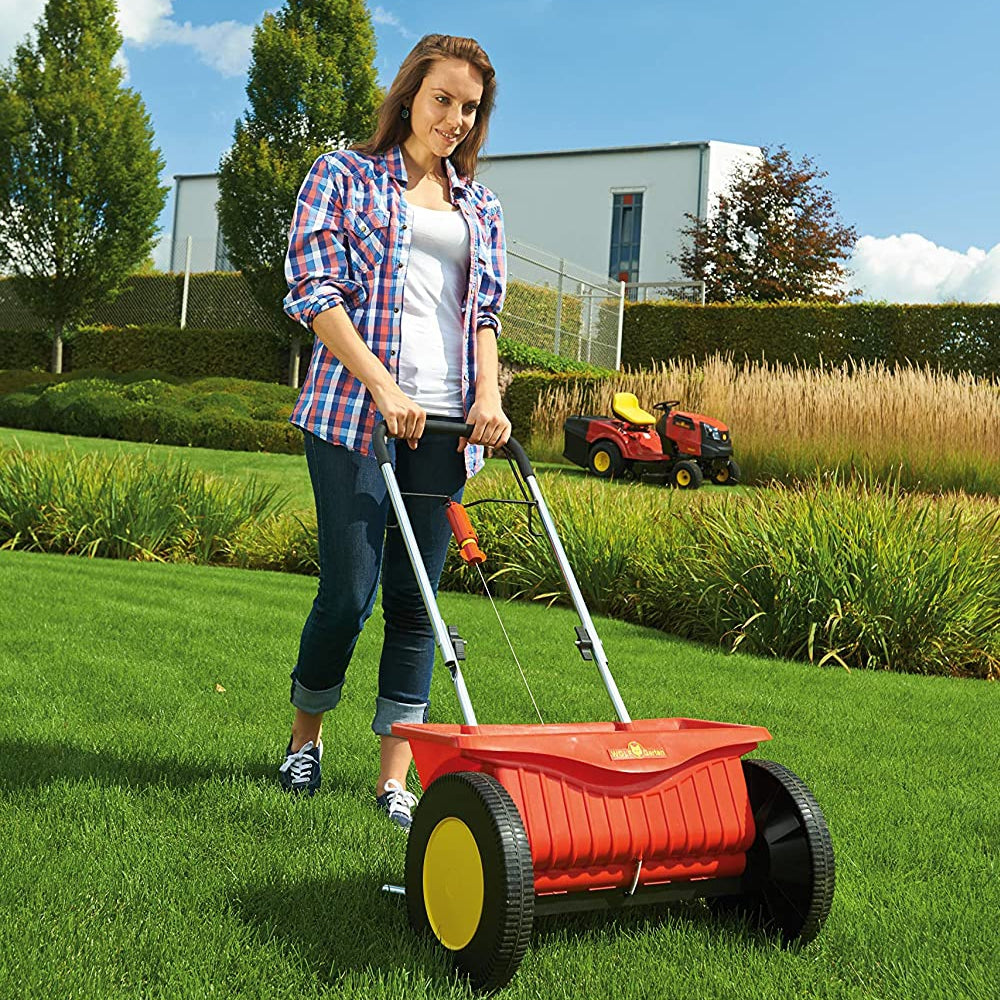 WOLF GARTEN Lawn Fertilizer Spreader / Seed Drill WE430