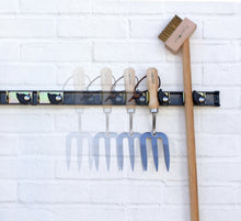 Load image into Gallery viewer, BURGON &amp; BALL Universal Garden Tool Rack