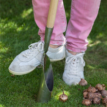 Load image into Gallery viewer, BURGON &amp; BALL Long Handled Bulb Planter in use
