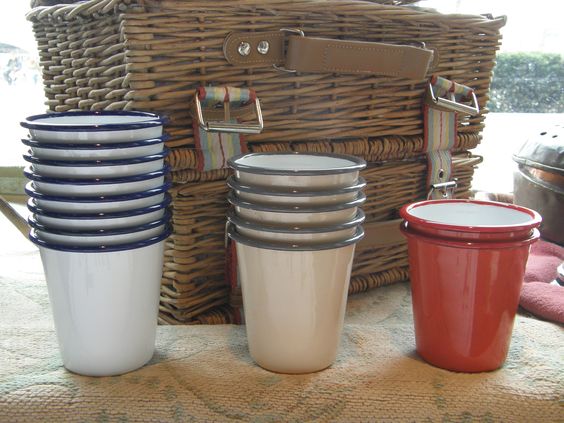 HOME: Dining - Dinnerware