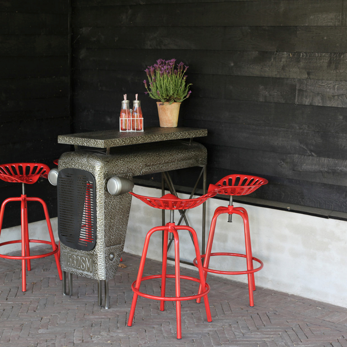 ESSCHERT DESIGN Metal Barstool - Red