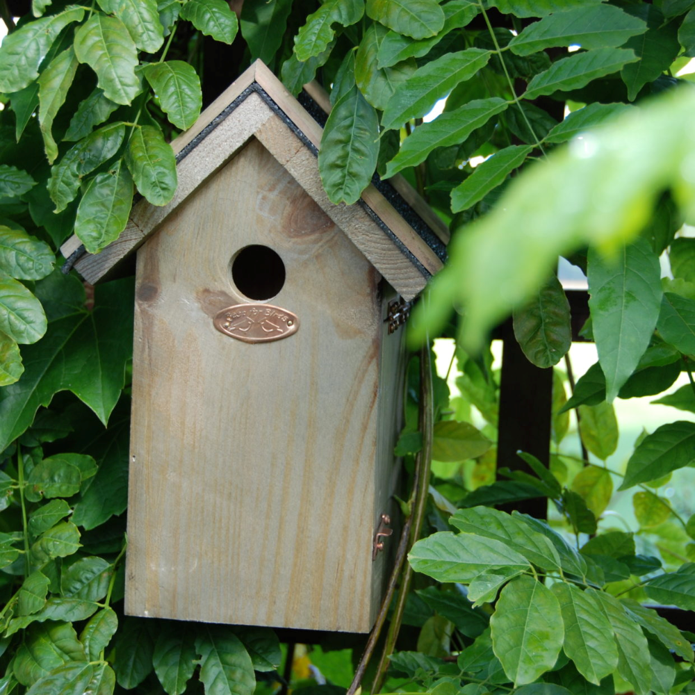 Load image into Gallery viewer, ESSCHERT DESIGN Blue Tit Nesting Box With Bitumen Roof