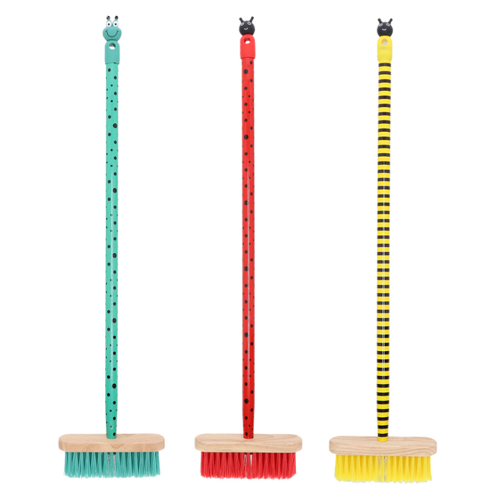 ESSCHERT DESIGN Children's Insect Broom - Set of 3