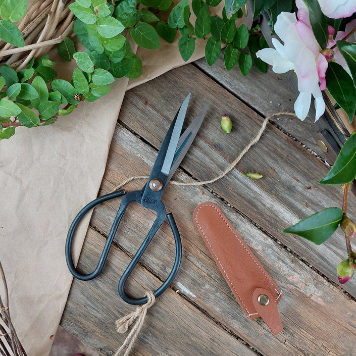 MARTHA'S VINEYARD Garden & Florist Scissors with Sheath - Large