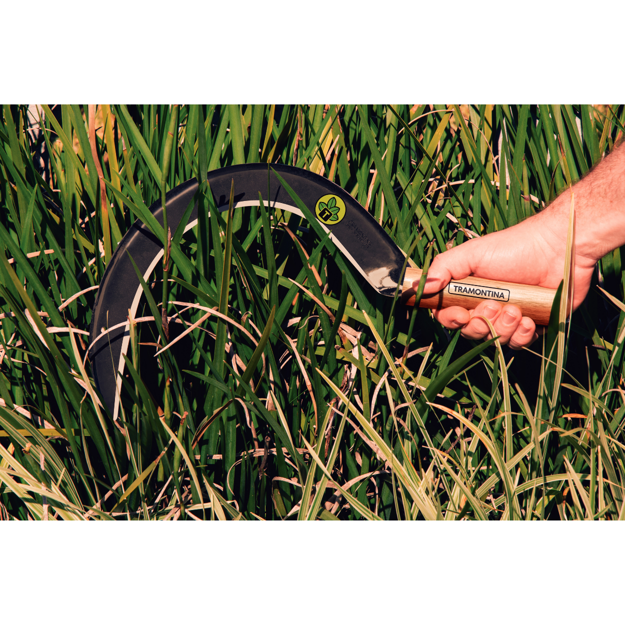 Load image into Gallery viewer, TRAMONTINA Steel Grass Hook with Wood Handle - 420 x 270mm