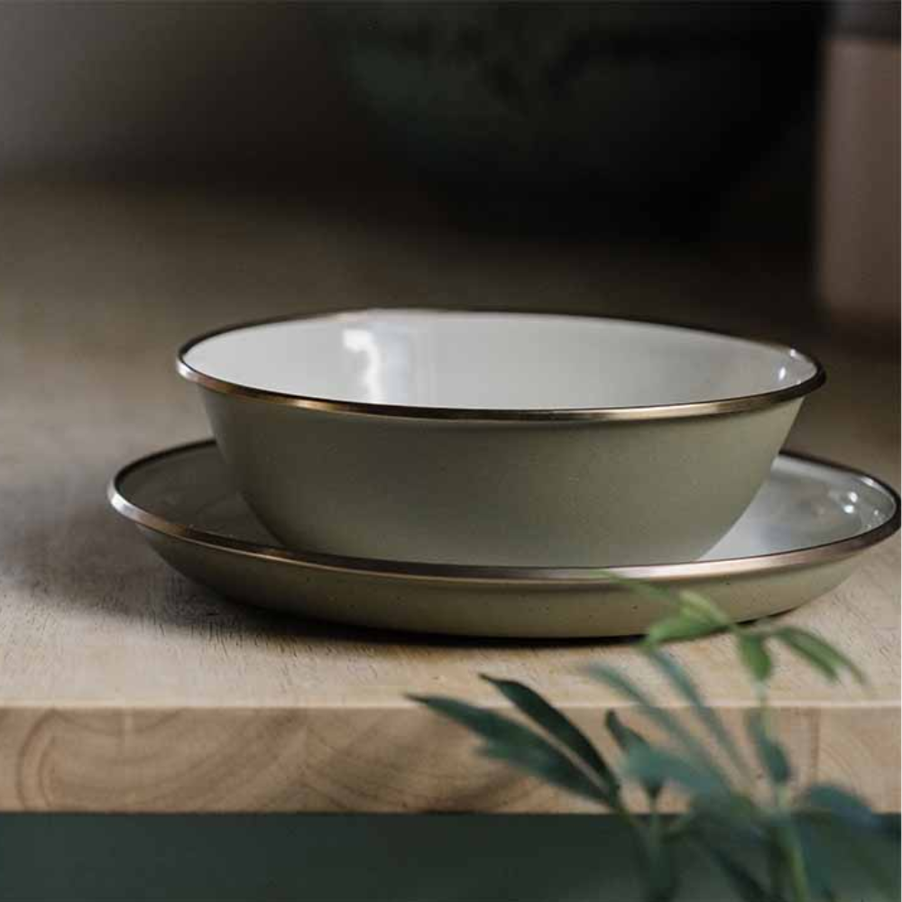 Load image into Gallery viewer, BAREBONES Enamel Salad Plate Set 2 - Olive Drab