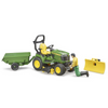 BRUDER 1:16 JOHN DEERE Lawn Tractor W/ Trailer & Gardener