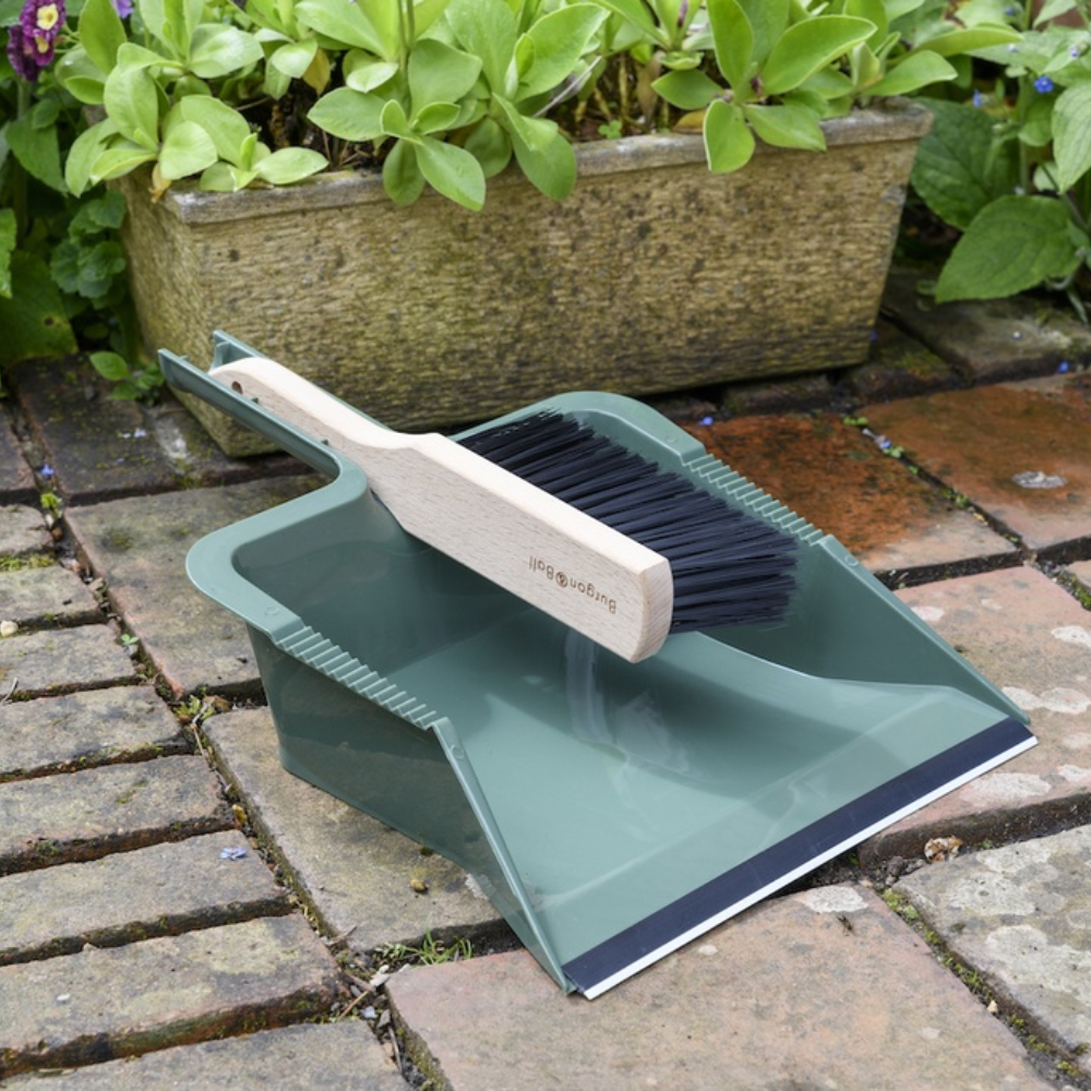 Load image into Gallery viewer, BURGON &amp; BALL Large Dustpan &amp; Brush Set - RHS-Endorsed