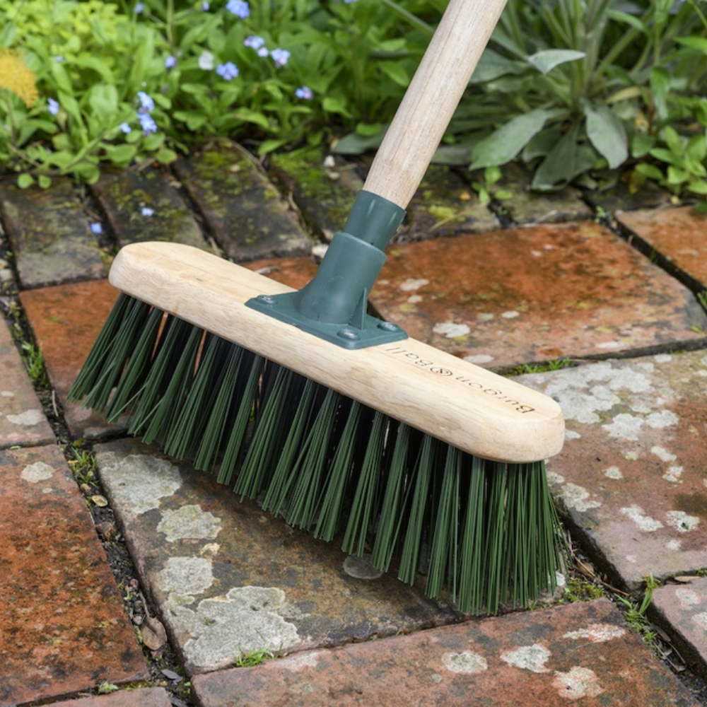 Load image into Gallery viewer, BURGON &amp; BALL PVC 12&quot; Stiff Garden Brush - RHS-Endorsed