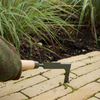 BURGON & BALL BoronGreen Block Paving Knife - RHS Endorsed
