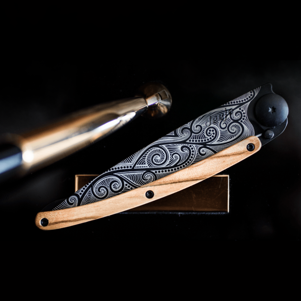 Load image into Gallery viewer, DEEJO Olivewood Knife Black 37g - Pacific