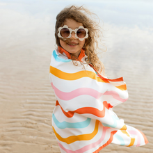 Load image into Gallery viewer, DOCK &amp; BAY Quick-dry Beach Towel 100% Recycled Kids Collection - Squiggly Face