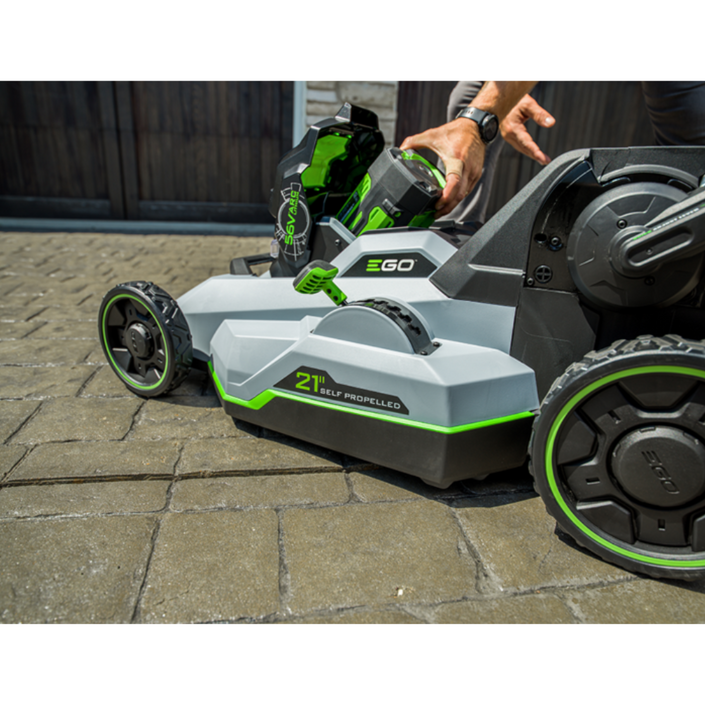 EGO POWER+ 56V Select Cut Multi-Blade Self-Propelled Lawn Mower Kit 10.0Ah - 52cm