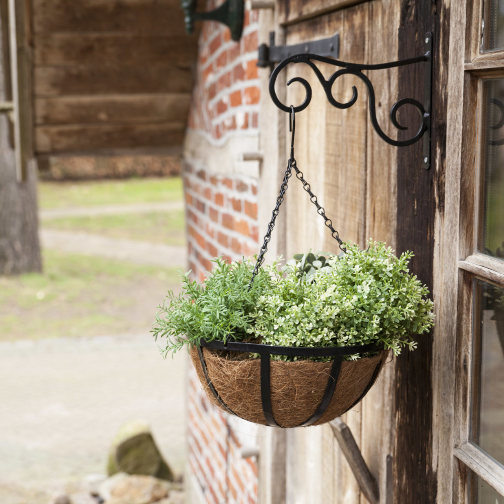 Load image into Gallery viewer, ESSCHERT DESIGN Metal Hanging Basket Hook - Medium