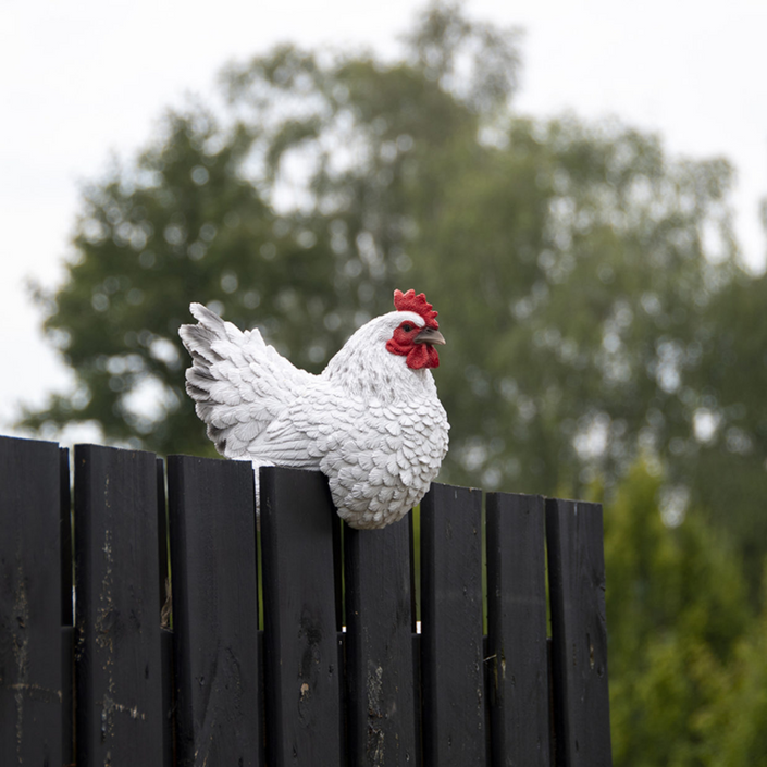 ESSCHERT DESIGN Sitting Fence Chicken Statue - White
