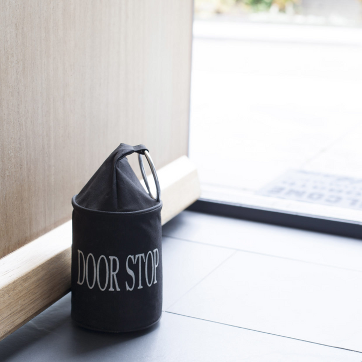 ESSCHERT DESIGN Door Stop With Ring - Black