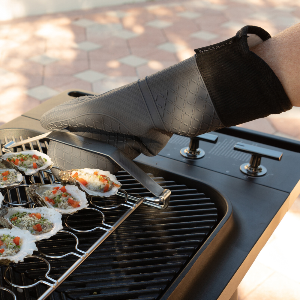 Load image into Gallery viewer, EVERDURE BY HESTON BLUMENTHAL Heat Resistant Silicone Glove