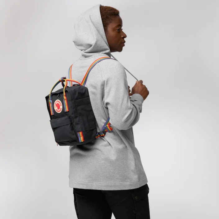 FJÄLLRÄVEN Kånken Rainbow Mini Backpack - Black