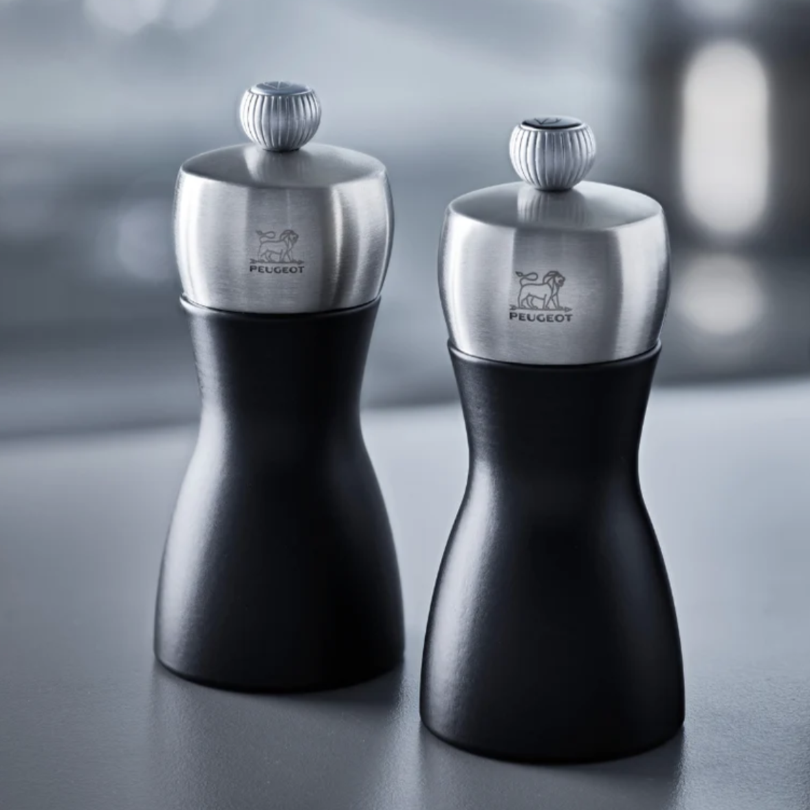 Load image into Gallery viewer, PEUGEOT Fidji Salt &amp; Pepper Duo Black Wood &amp; Stainless Steel - 12cm