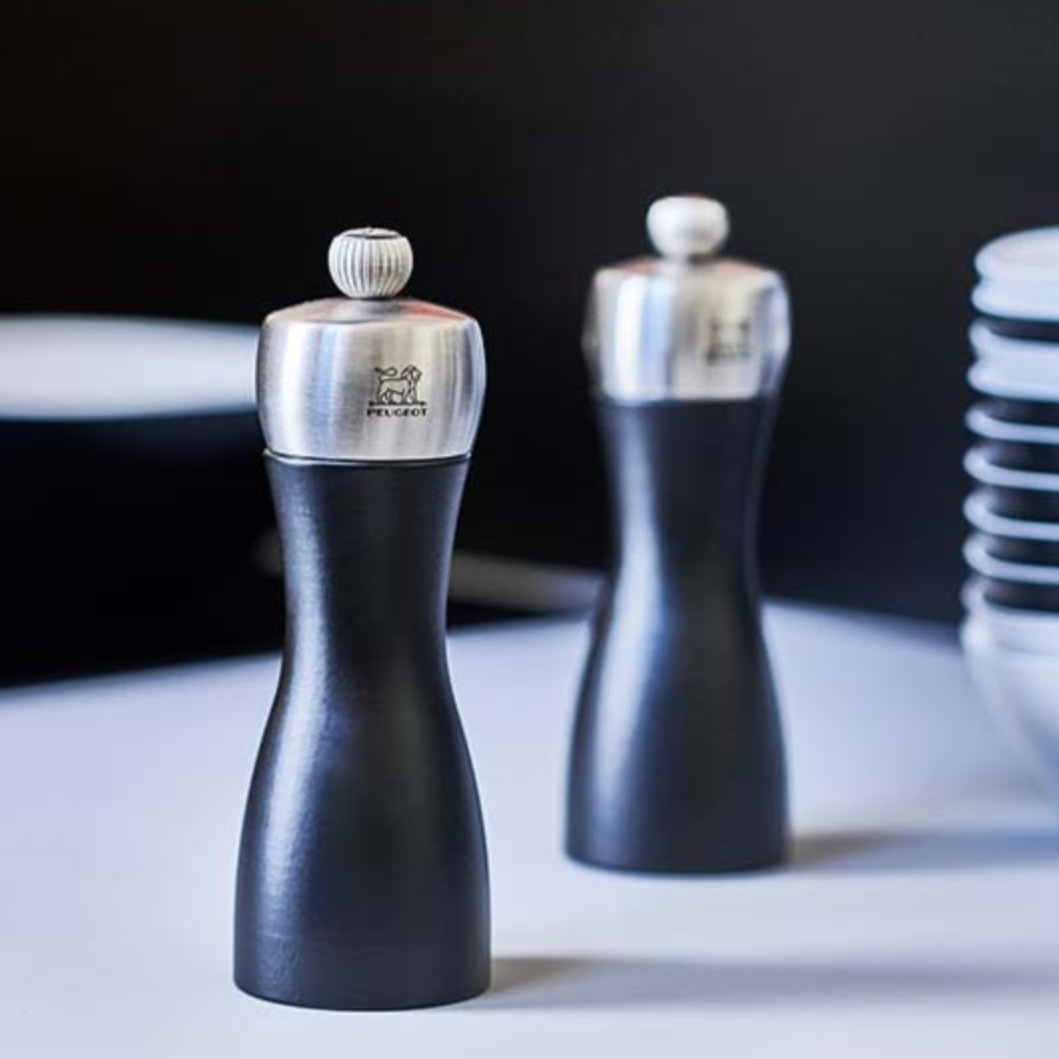 Load image into Gallery viewer, PEUGEOT Fidji Salt &amp; Pepper Duo Black Wood &amp; Stainless Steel - 15cm