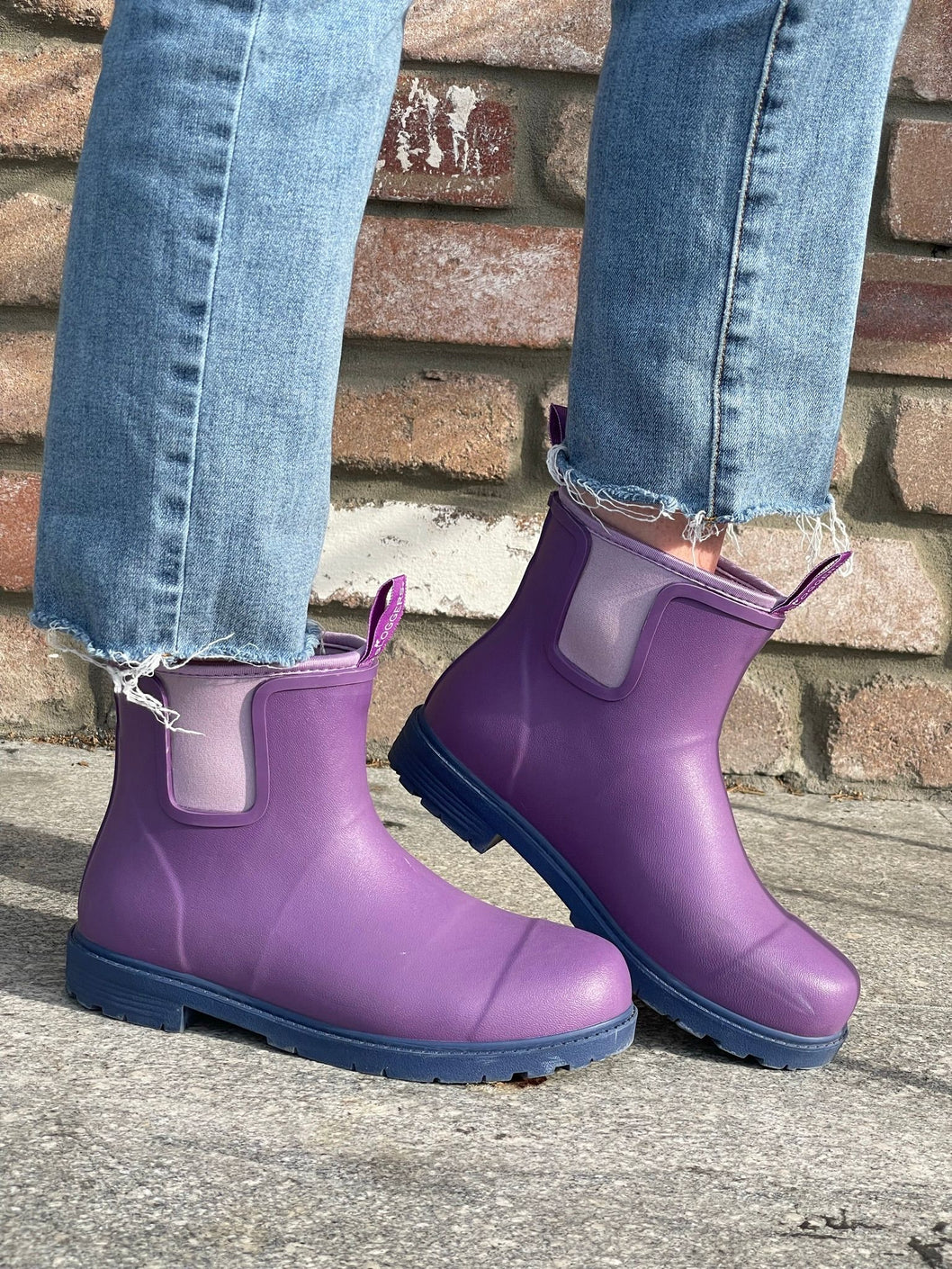 Load image into Gallery viewer, SLOGGERS Womens &#39;OUTNABOUT&#39; Boot - Chinese Violet/Orchid *NEW*