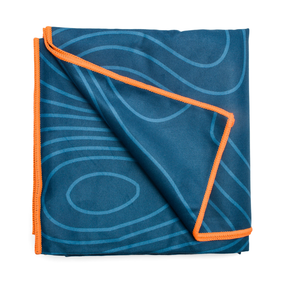 Load image into Gallery viewer, GENTLEMENS HARDWARE Travel Towel