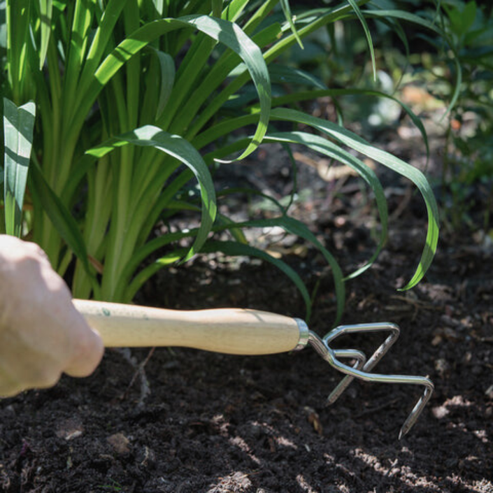 BURGON & BALL Mid Handled Garden Claw - RHS Endorsed