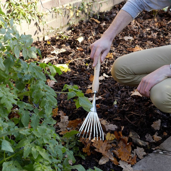 BURGON & BALL Mid Handled Garden Shrub Rake - RHS Endorsed