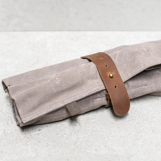 HEAVEN IN EARTH Waxed Canvas Utility Roll - Ash