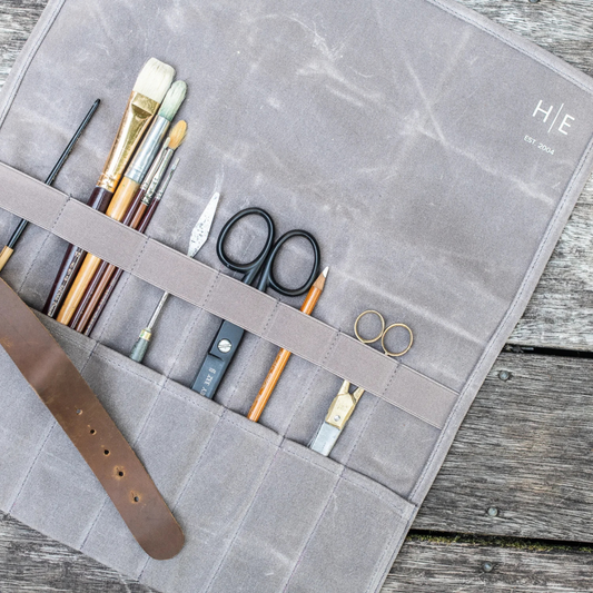 HEAVEN IN EARTH Waxed Canvas Utility Roll - Ash